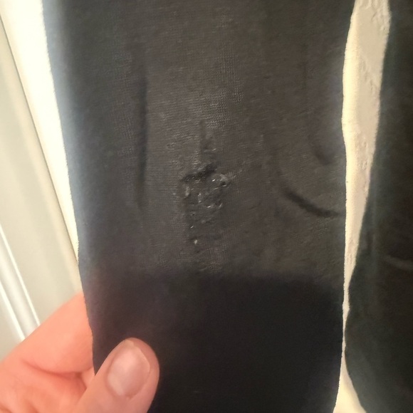 Lululemon Long Sleeve Black Lightweight Shirt Size Small. - Picture 5 of 5